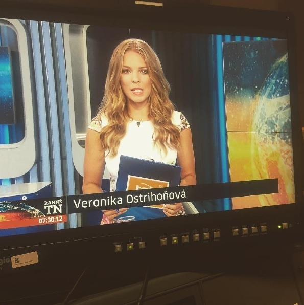 Veronika sa prihovára divákom prostredníctvom televíznej obrazovky