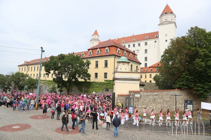 Už v poradí 9. ročník AVON Pochodu proti rakovine prsníka priniesol so sebou skvelú atmosféru