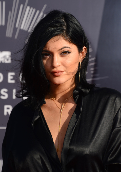 Kylie Jenner potrebuje neustále pútať pozornosť