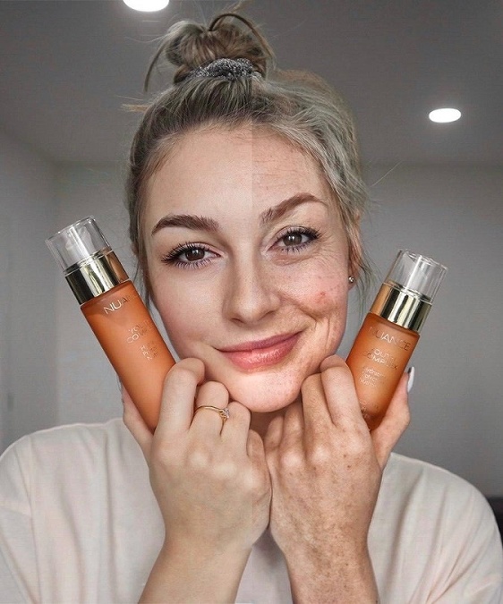 Alex sa na Instagrame venuje aj beauty témam, teda makeupu, starostlivosti o pleť a otvorene rozpráva o tabuizovaných ženských problémoch. 