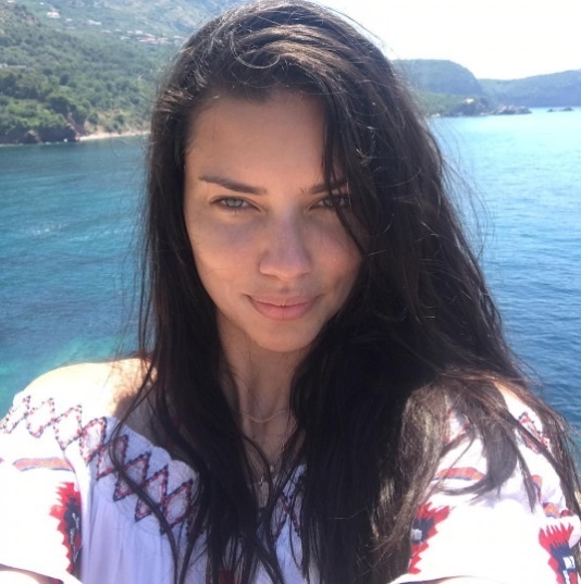 Modelka Adriana Lima sa v súkromí vôbec nelíči