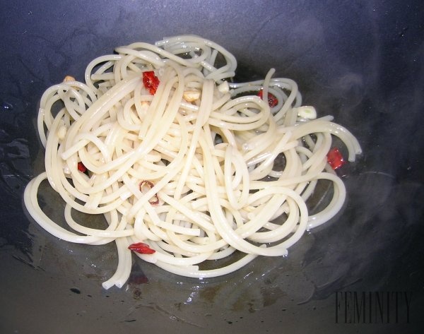 Bucatini Aglio e Olio