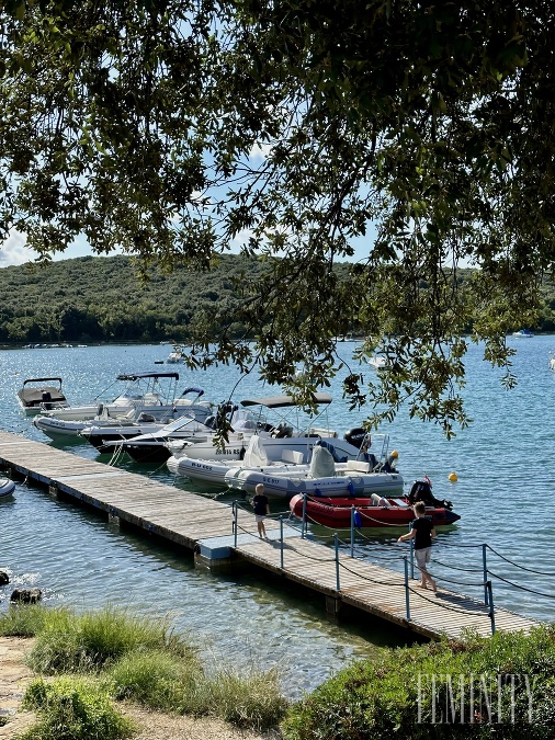 Toto miesto je jedinečne navrhnuté a inšpirované vodnou oázou