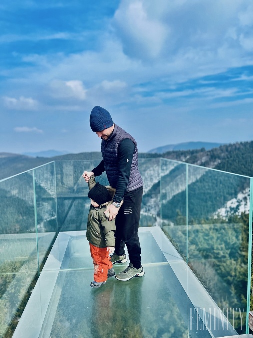 Unikátom na vrchole vyhliadky je sklenená plošina skywalk vo výške 30 m nad zemou