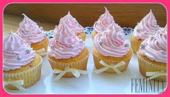 Aj takýmito krásnymi cupcakes môžete potešiť svojich blízkych 