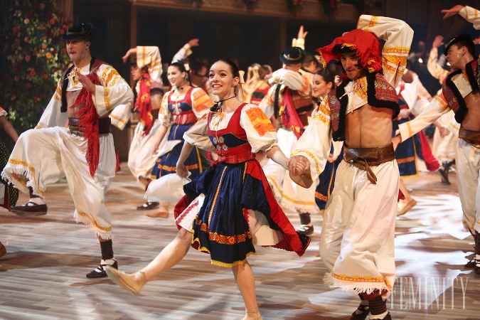 Slovenská ľudová tvorba, folklór a tradície