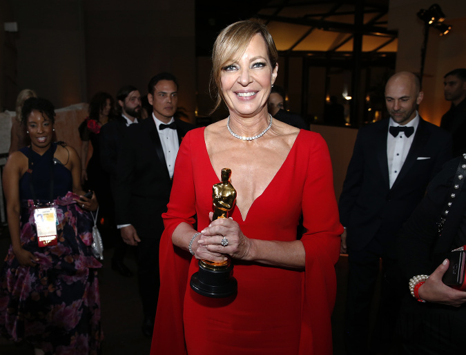 Najlepšou herečkou vo vedľajšej úlohe sa stala Allison Janney za film Ja Tonya