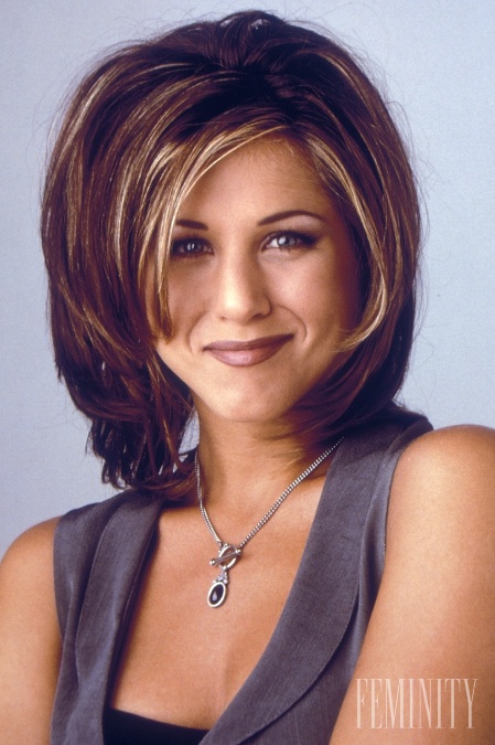 Aj herečka Jennifer Aniston si účes 