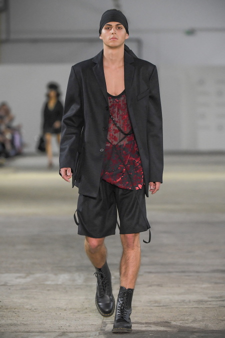 MBPFW SS22: Pavol Dendis a kolekcia DARK WATERS - BRAVE YOUTH