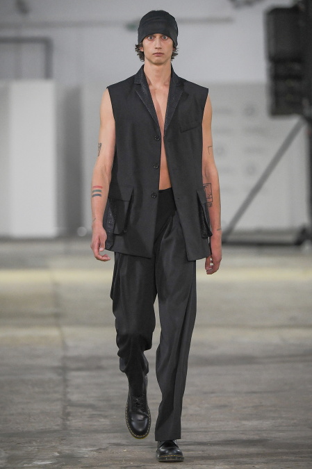 MBPFW SS22: Pavol Dendis a kolekcia DARK WATERS - BRAVE YOUTH