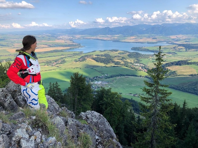 Slovenská príroda ponúka krásne zákutia, ktoré si tu Petra veľmi užíva