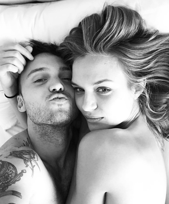 Josephine Skriver a Alexander Deleon sú spolu už 5 rokov