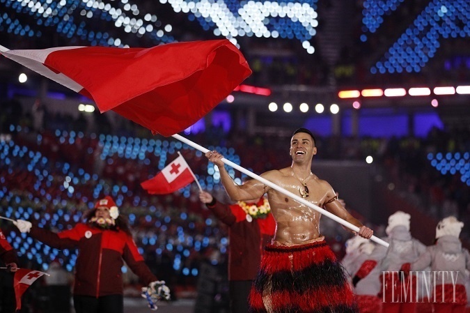 Pitu Taufatofua z Tonga zopakoval svoj pútavý vstup z Ria z roku 2016 aj na tejto olympiáde a komentátori vtipne poznamenali, že sa na ňu bude spomínať už len vďaka nemu