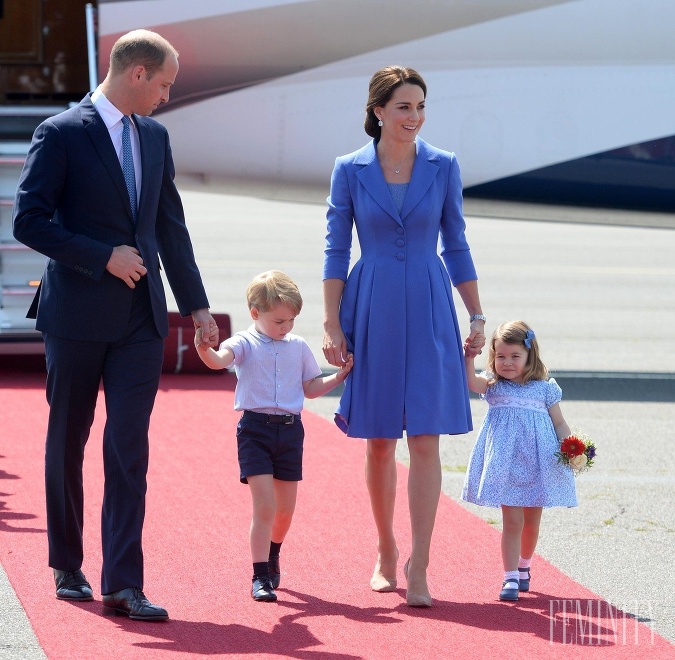 Malý George a Charlotte si od malička zvykajú na svoje povinnosti